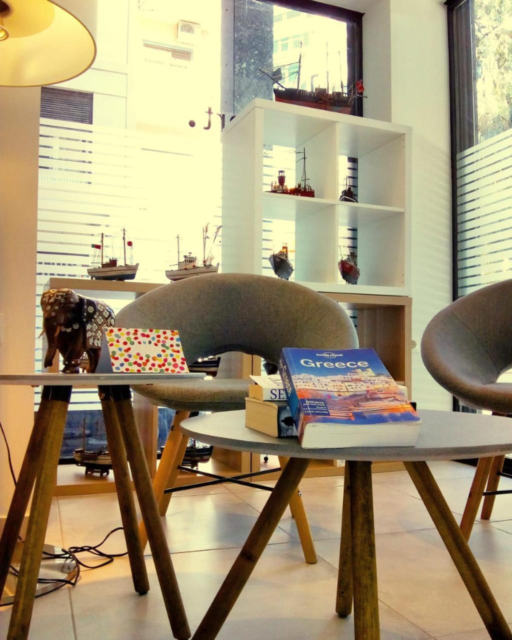 Spot Apart Athens Luaran gambar
